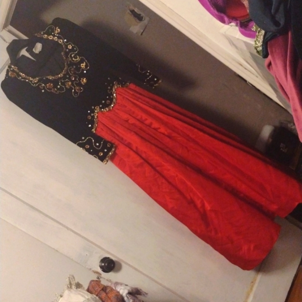 GORGEOUS 😍 BALL GOWN!